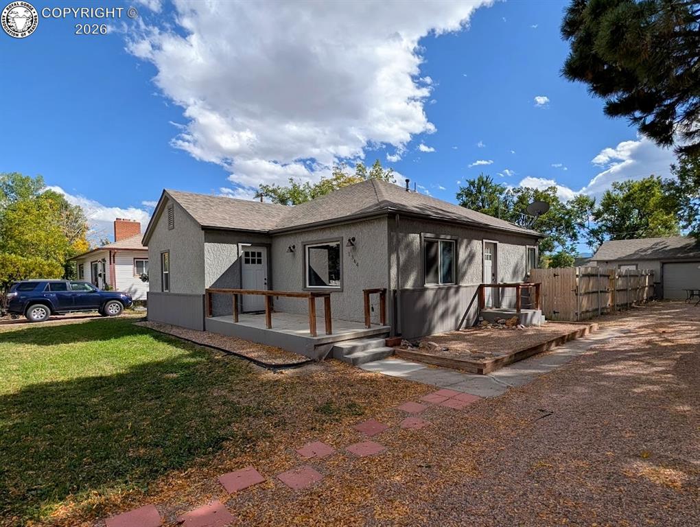 Caption: Large driveway ideal for RV parking