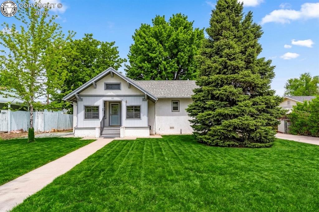 Caption: lovely curb appeal