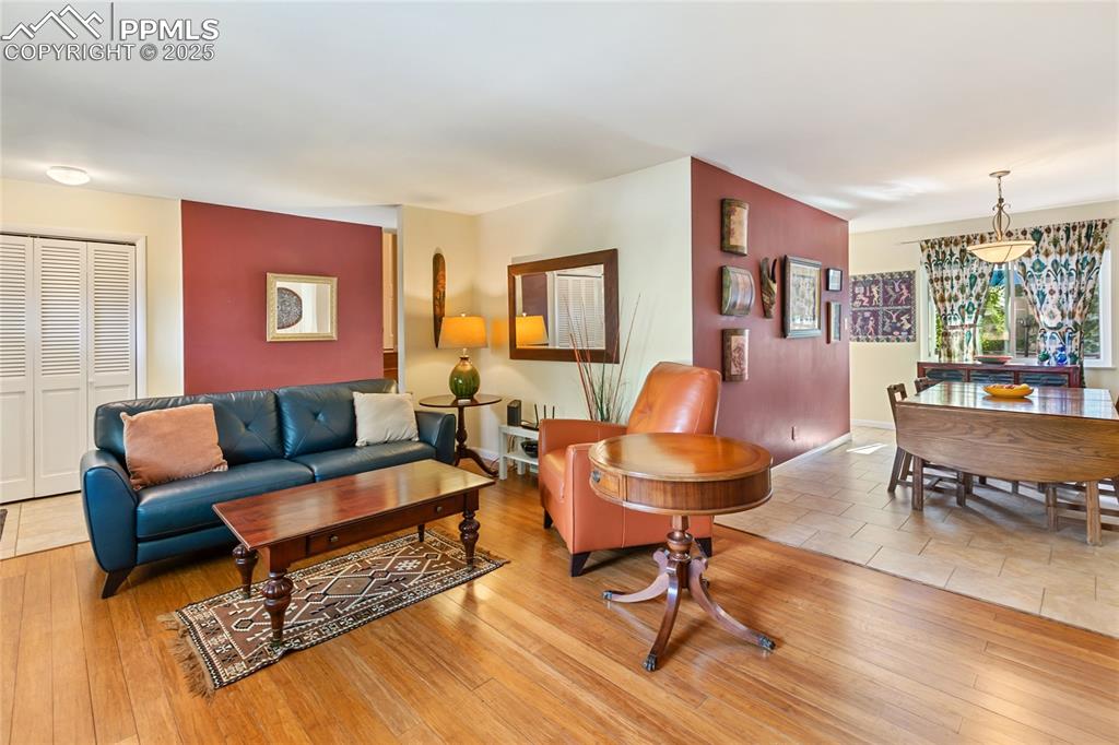 Image 8 of 40: Living Room