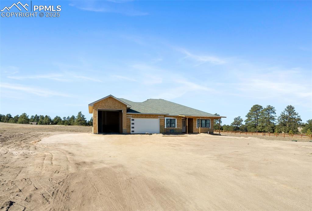 Image 2 of 6: Front Elevation