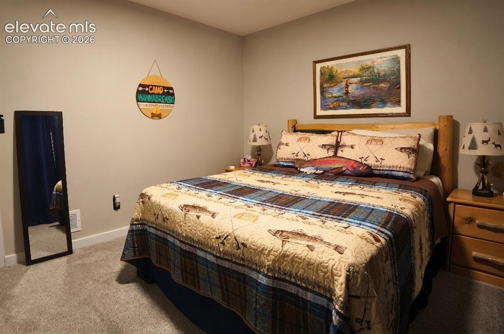 Image 19 of 46: Spare Bedroom 2