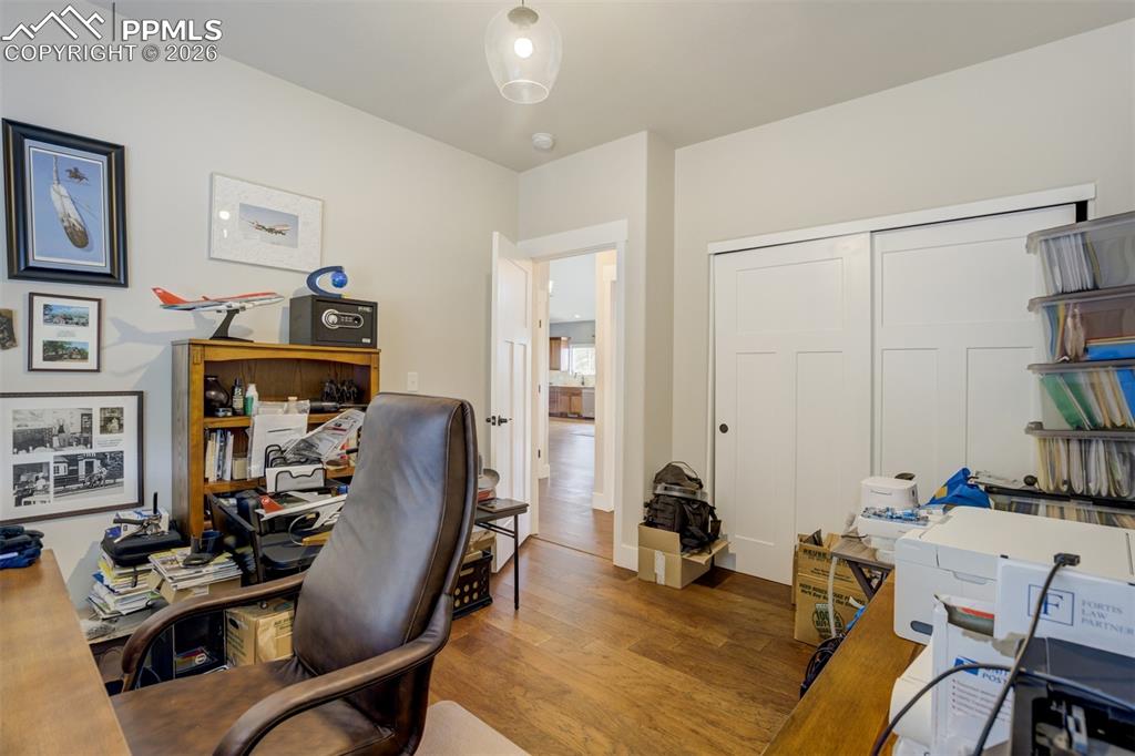 Image 13 of 48: Office