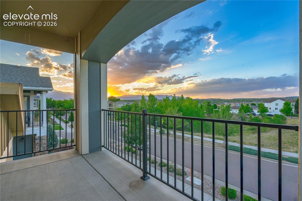 Image 11 of 41: Balcony