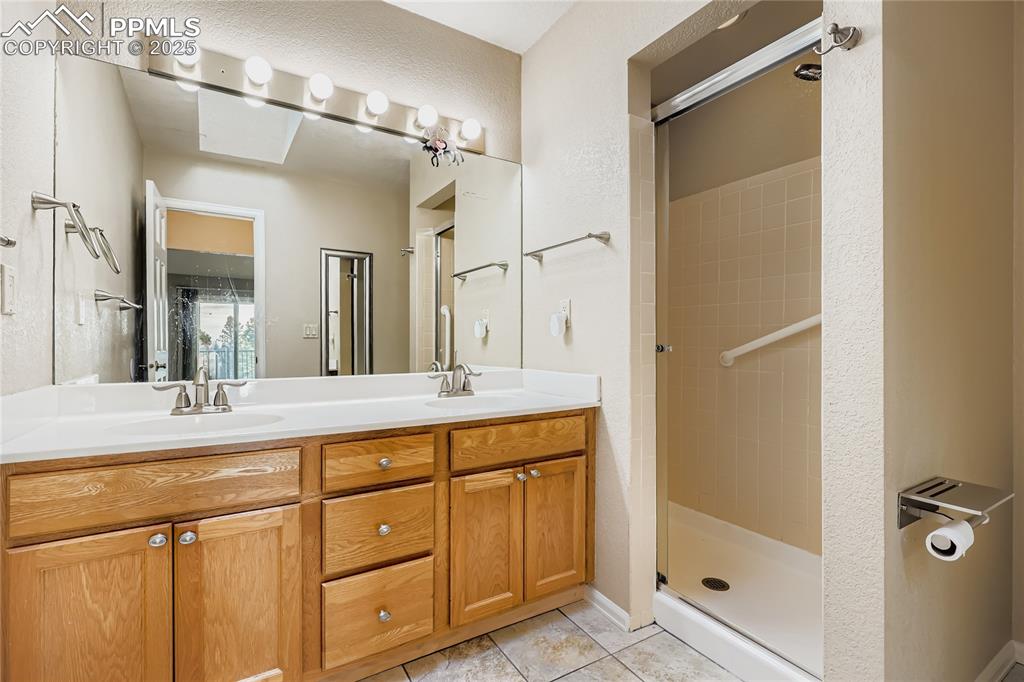 Image 19 of 39: Master Bathroom