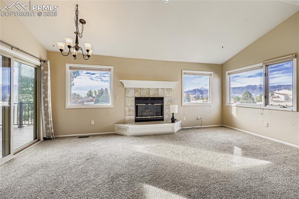 Image 6 of 39: Great Room