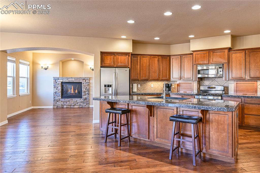 Image 3 of 46: Kitchen