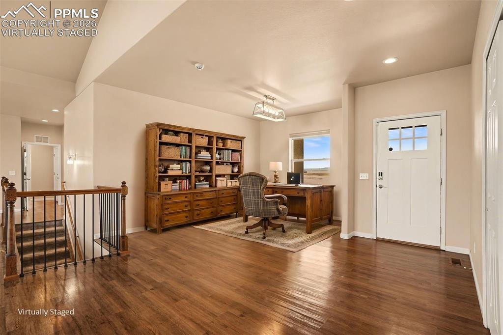 Image 3 of 35: Virtually Staged