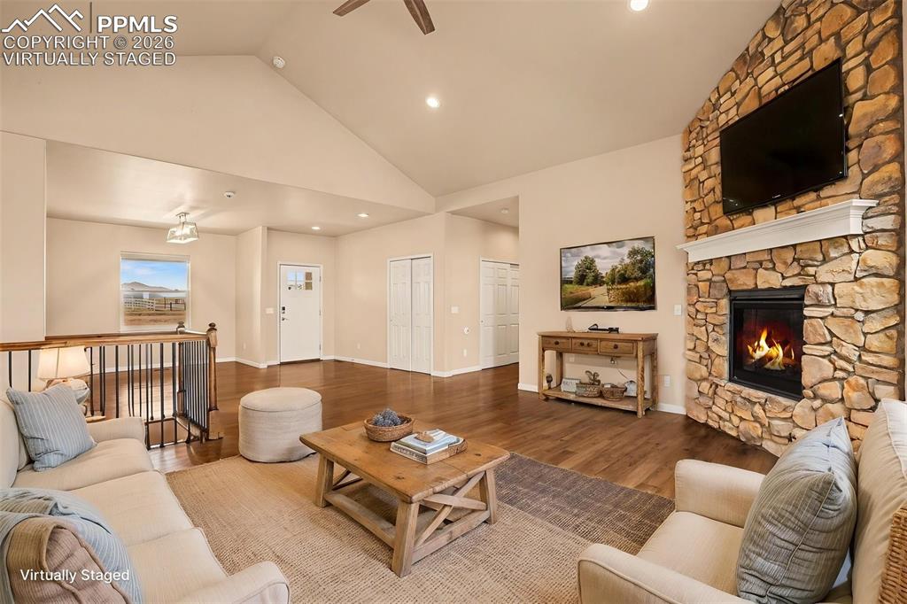 Image 5 of 35: Virtually Staged