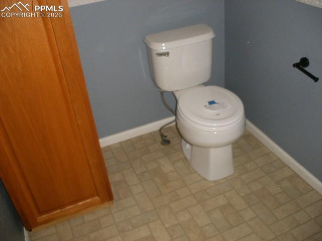 Image 21 of 41: Bathroom