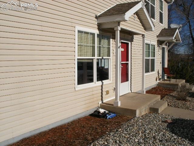 Image 4 of 41: Entry