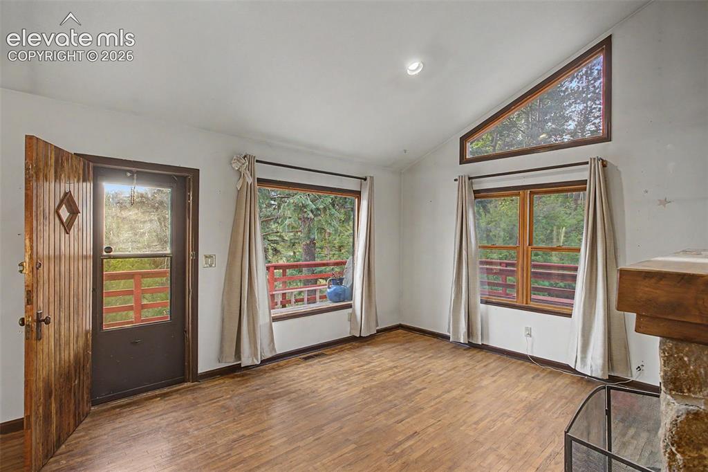 Image 9 of 18: Living Room