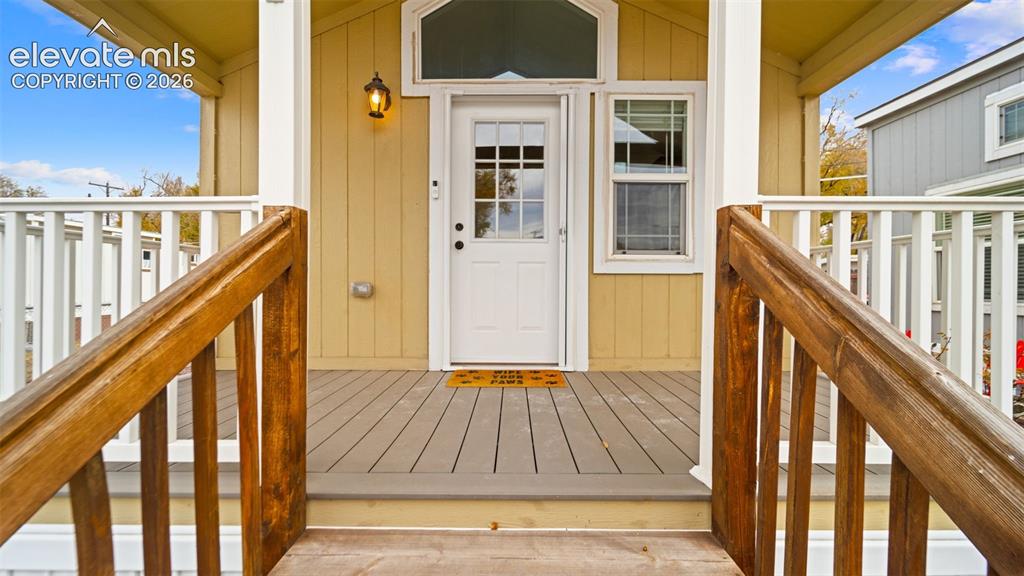 Image 7 of 26: Entry