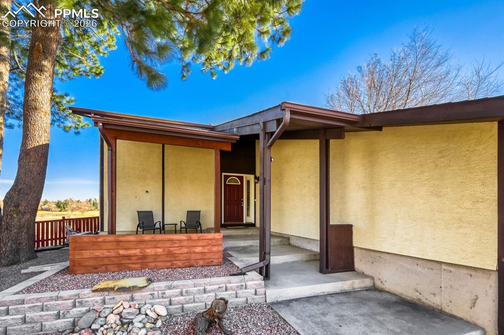 Image 3 of 48: Entry