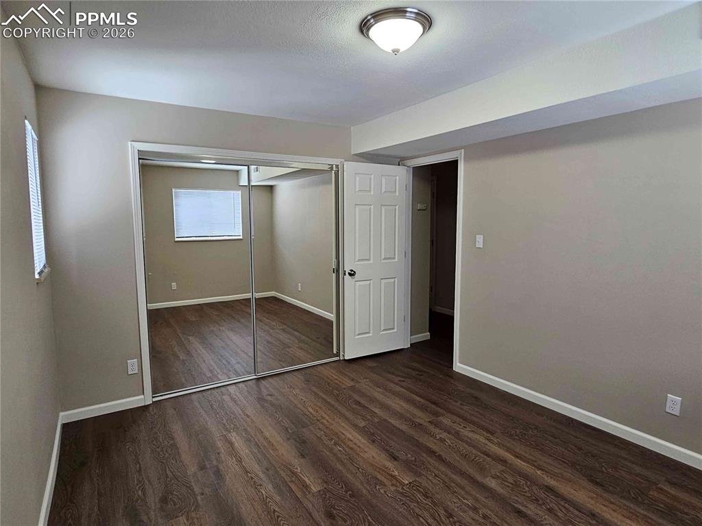 Image 37 of 48: Bedroom