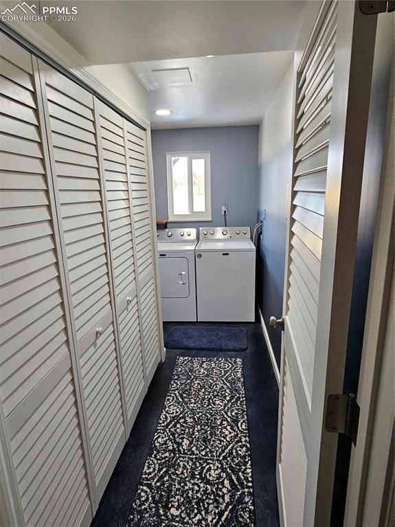 Image 39 of 48: Laundry