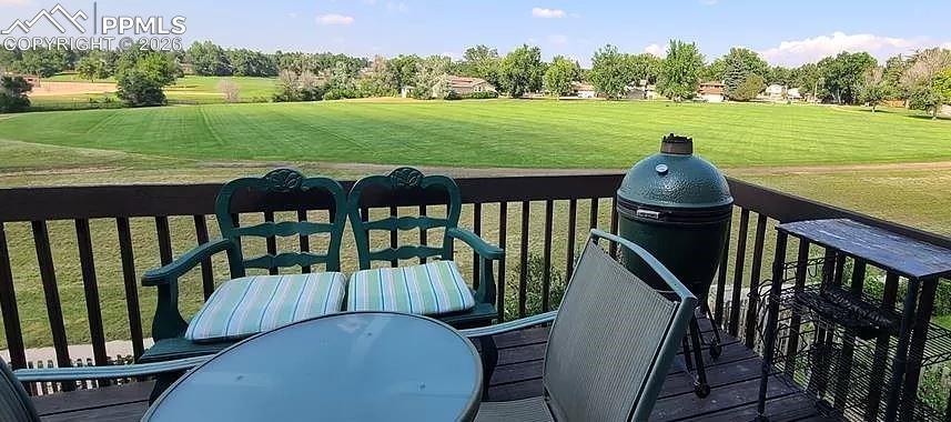 Image 43 of 48: Balcony