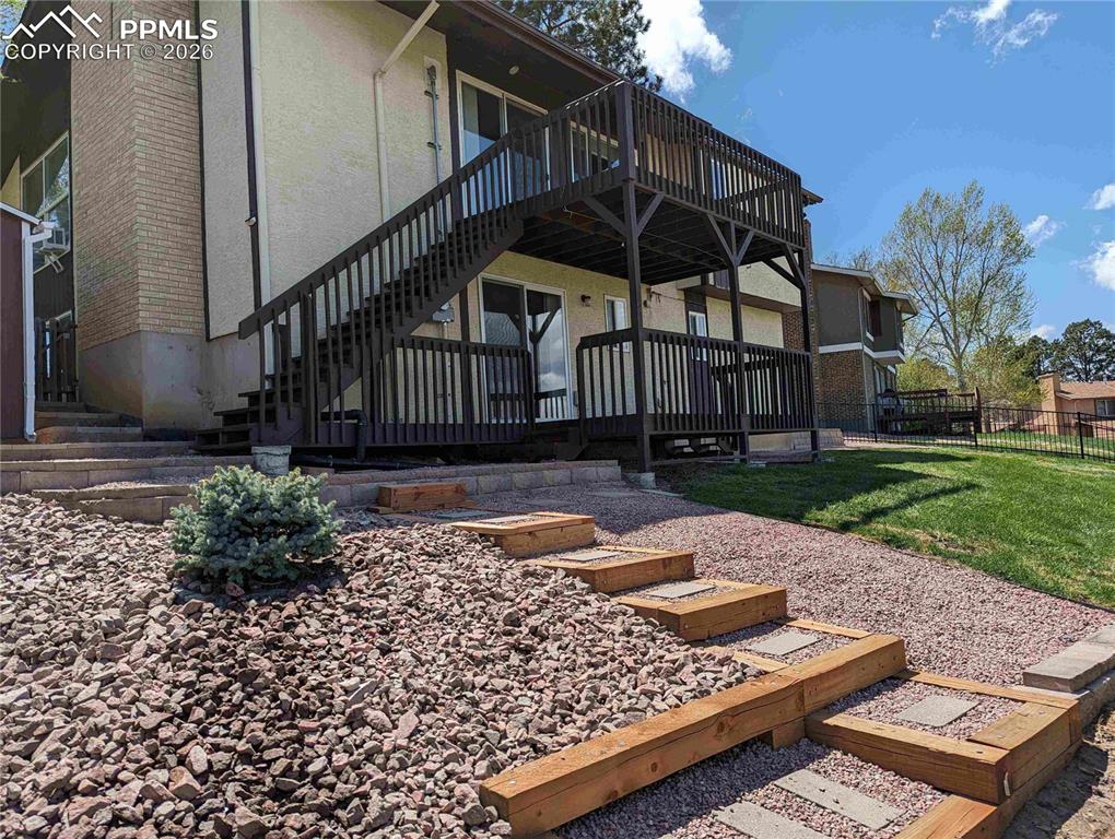 Image 48 of 48: Back of Structure