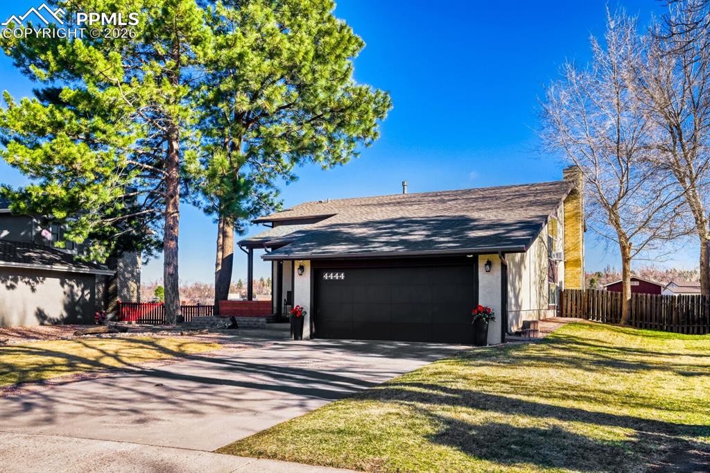 Image 5 of 48: Front of Structure