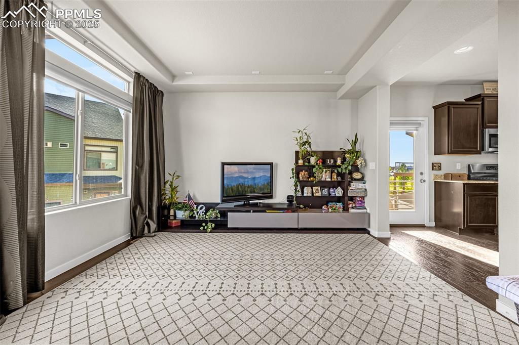 Image 14 of 39: Living Room