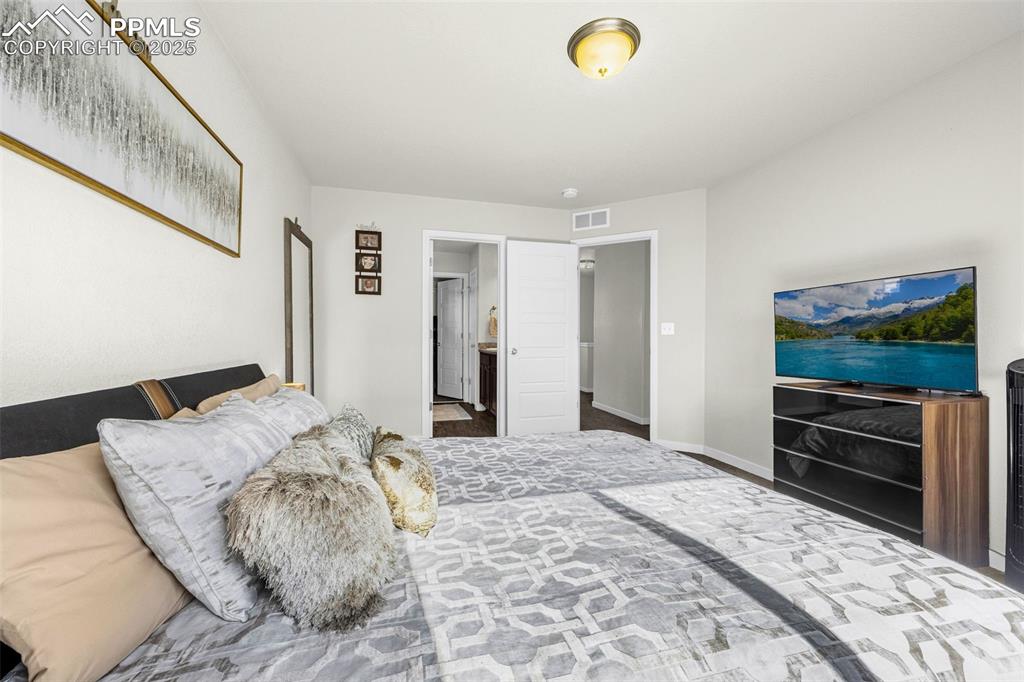 Image 17 of 39: Master Bedroom