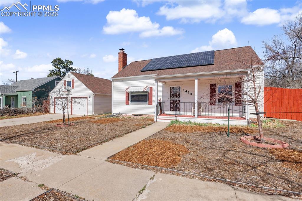 Image 3 of 28: Front of Structure