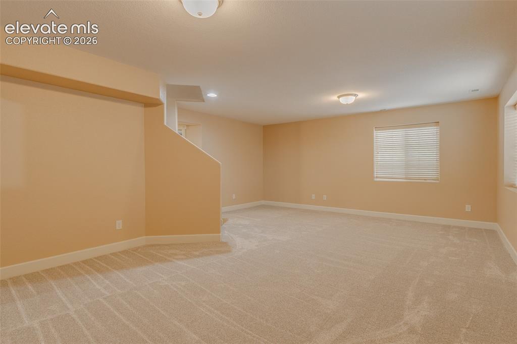 Image 21 of 36: Family Room