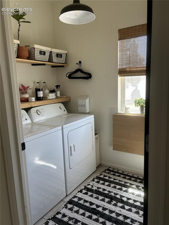 Image 15 of 15: Laundry