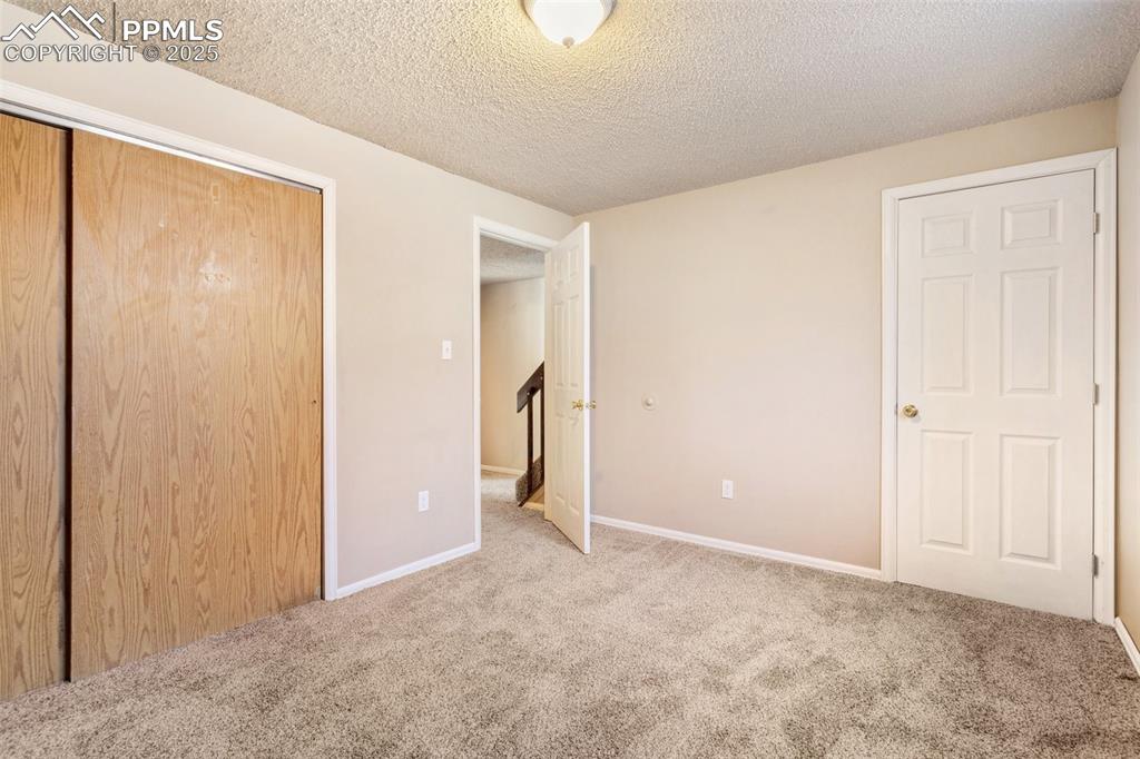 Image 17 of 30: Bedroom