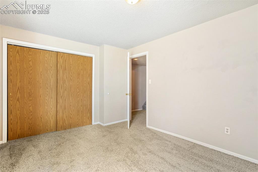 Image 19 of 30: Bedroom