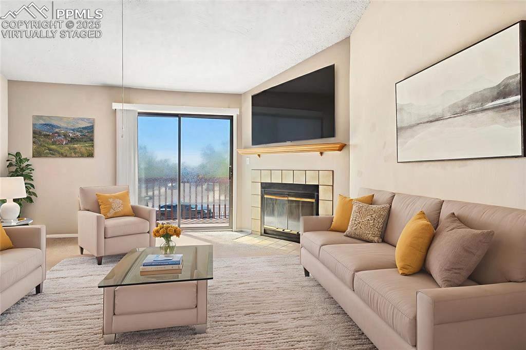 Image 3 of 30: Virtually Staged