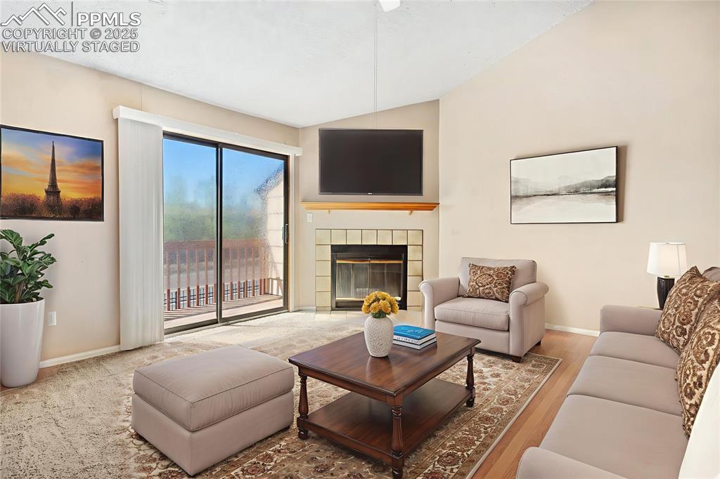 Image 4 of 30: Virtually Staged