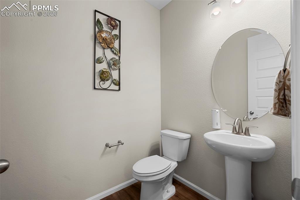 Image 11 of 47: Bathroom