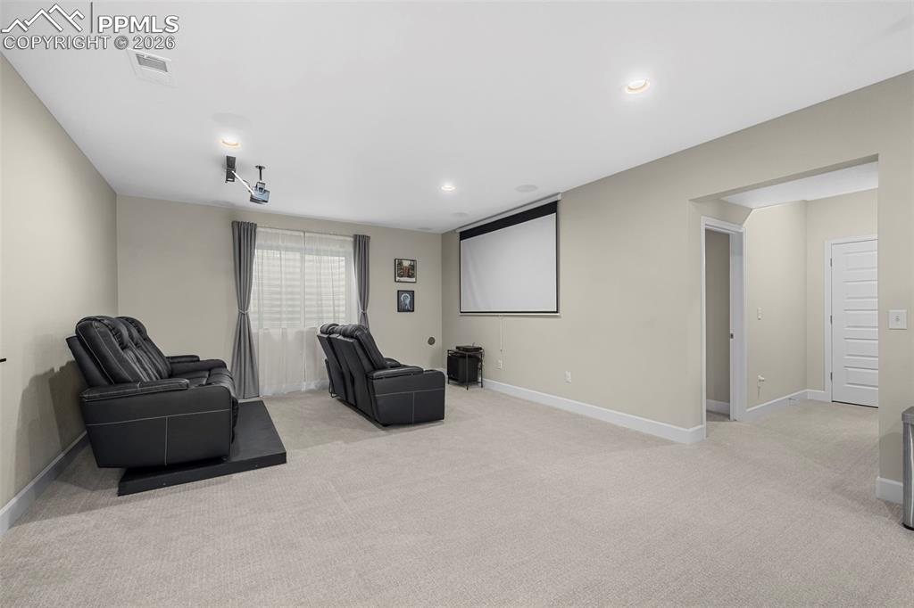 Image 25 of 47: Sitting Room