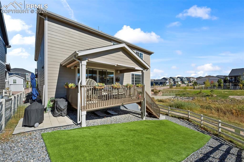 Image 31 of 47: Back of Structure