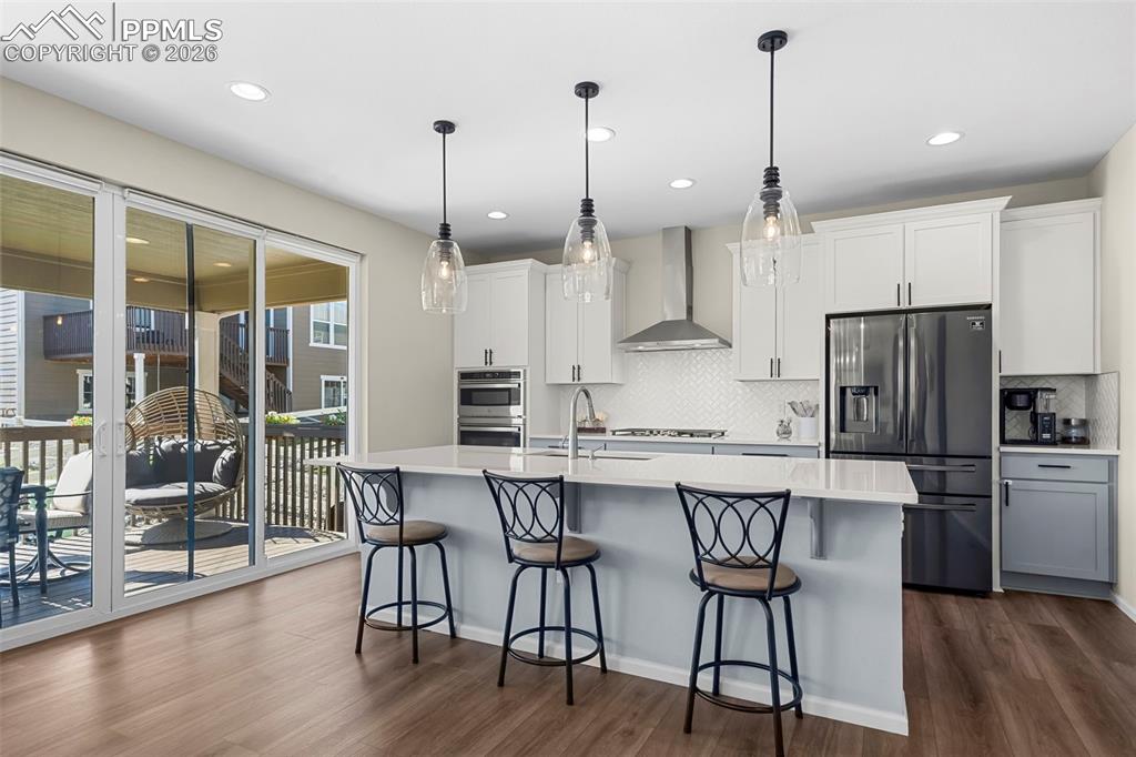 Image 8 of 47: Kitchen