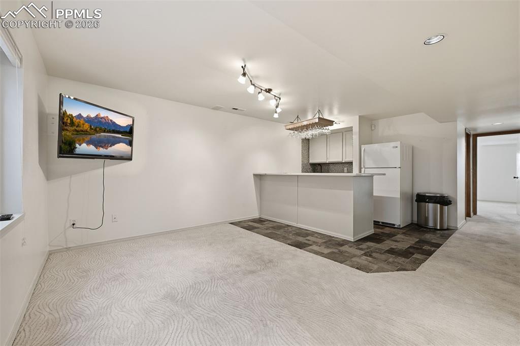 Image 10 of 50: Recreation Room