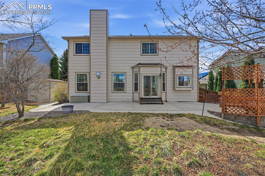 Image 50 of 50: Back of Structure