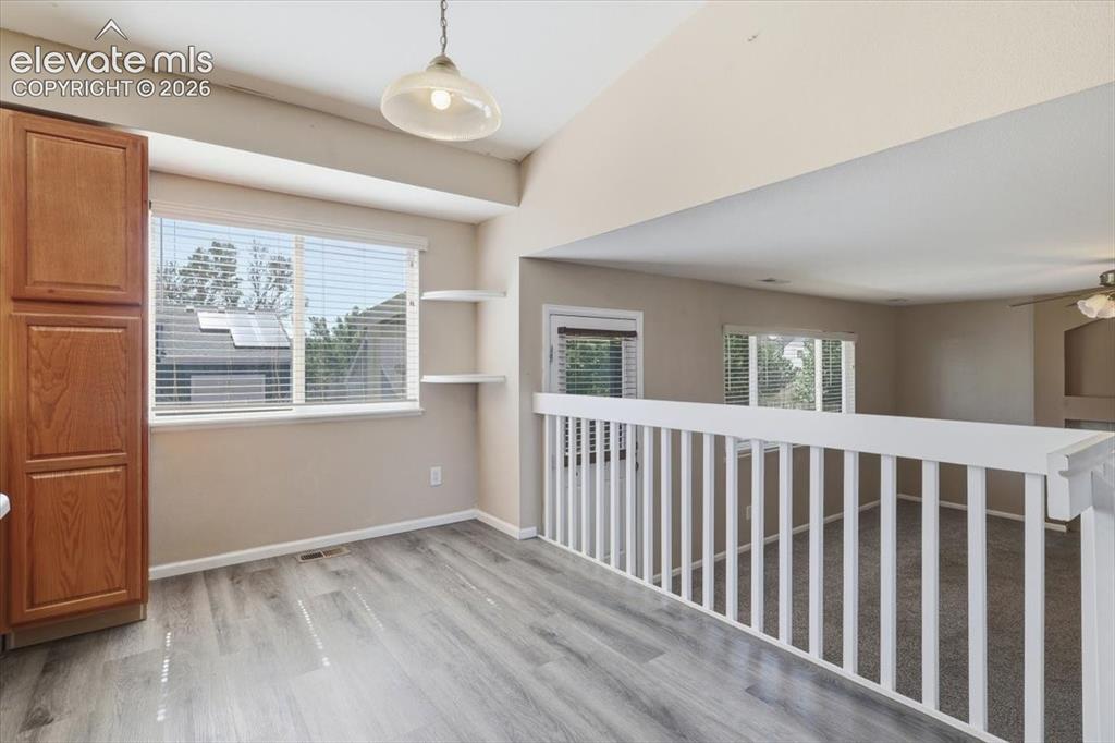 Image 14 of 43: Dining area.