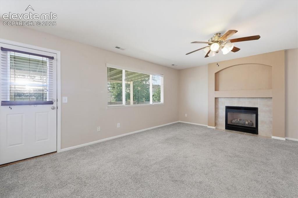 Image 16 of 43: Family room.