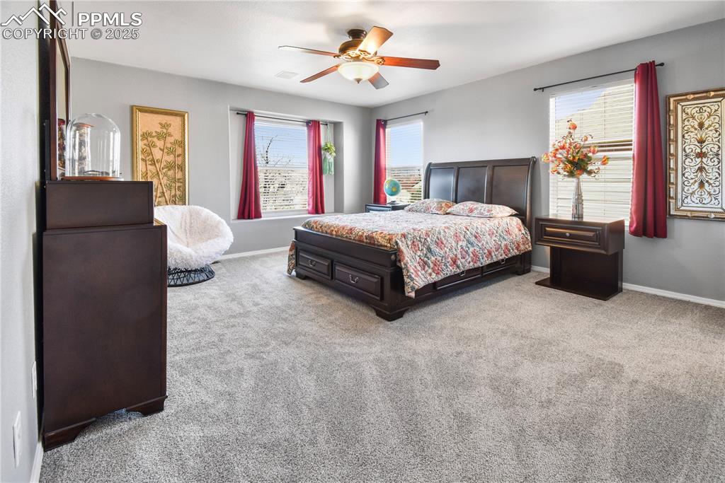 Image 16 of 38: Bedroom