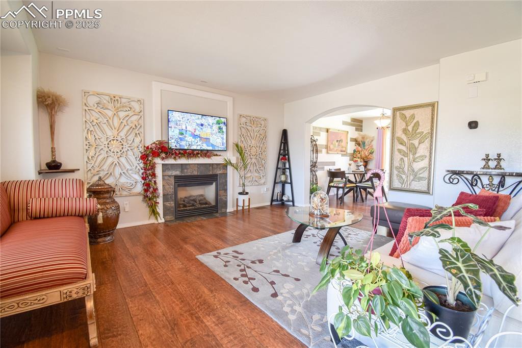 Image 6 of 38: Living Room