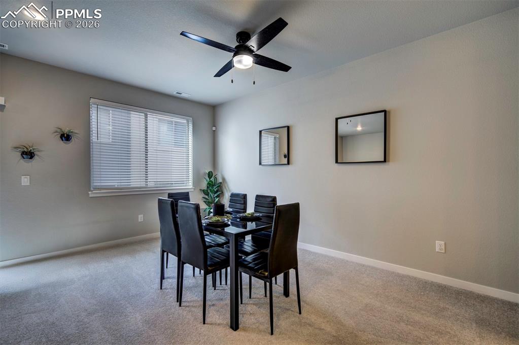 Image 18 of 42: Dining Area