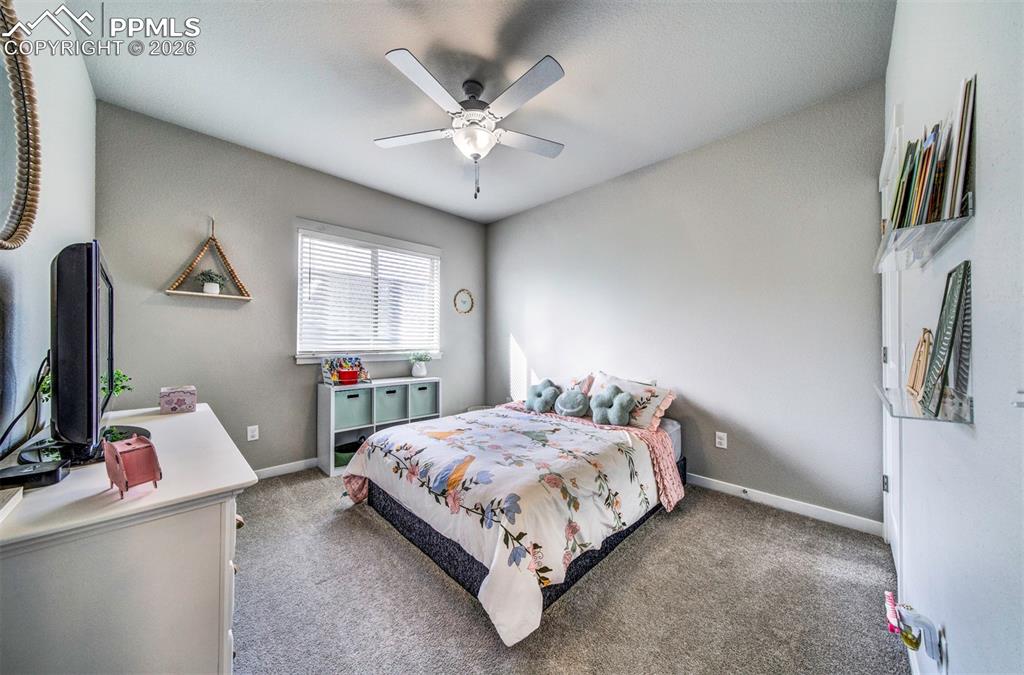 Image 37 of 42: Bedroom