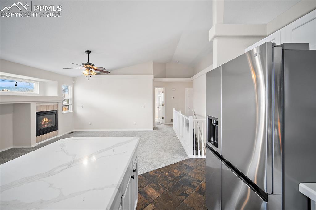 Image 13 of 45: Kitchen