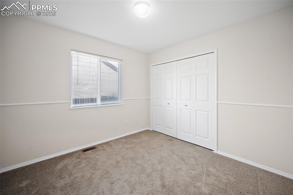 Image 27 of 45: Bedroom