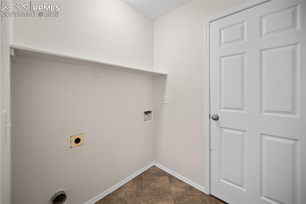 Image 28 of 45: Laundry