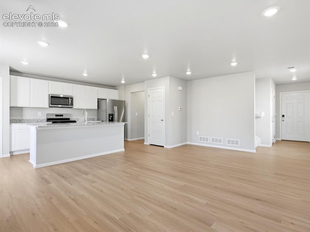 Image 15 of 44: Living Room