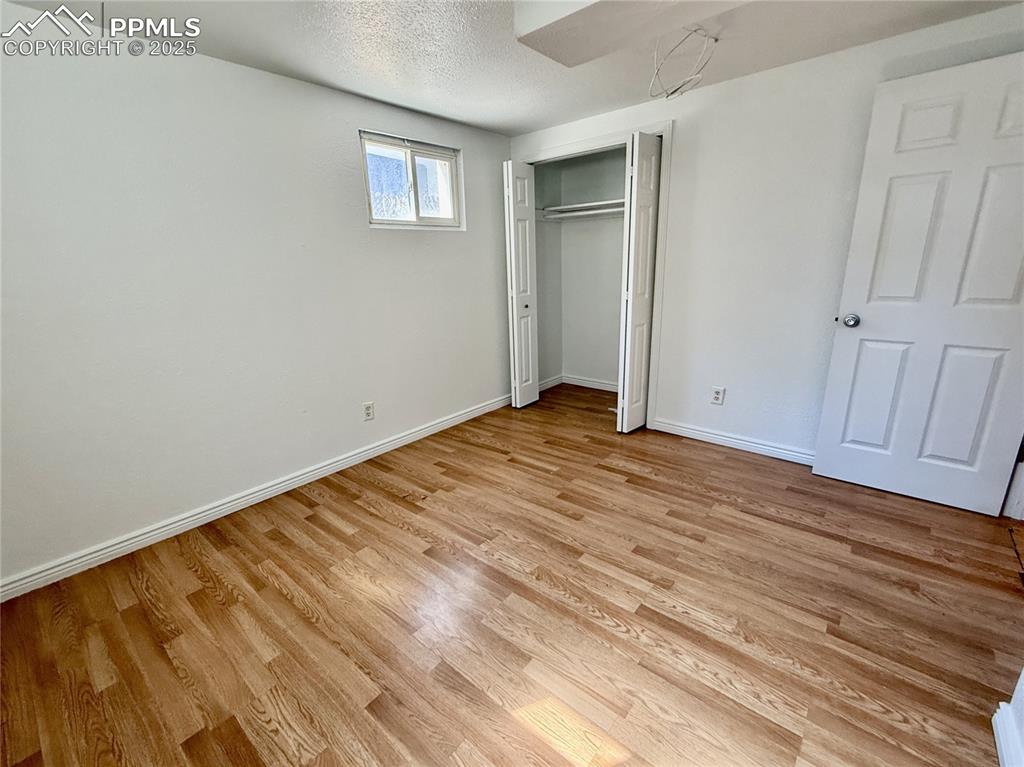 Image 22 of 32: Lower Bedroom