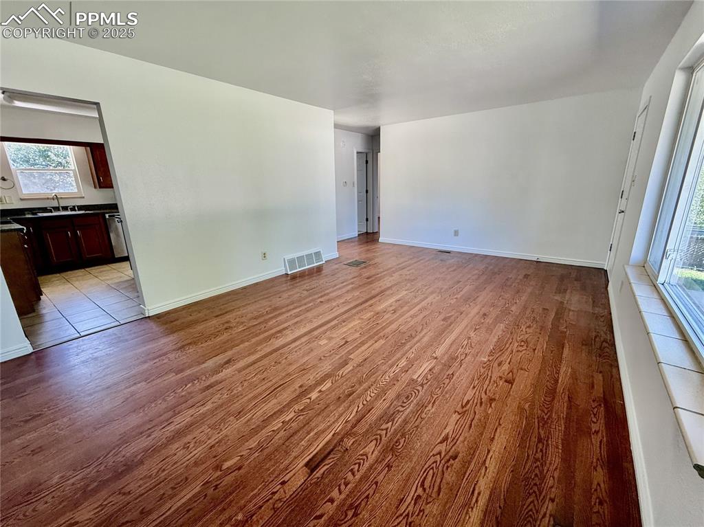 Image 4 of 32: Upper Living Area