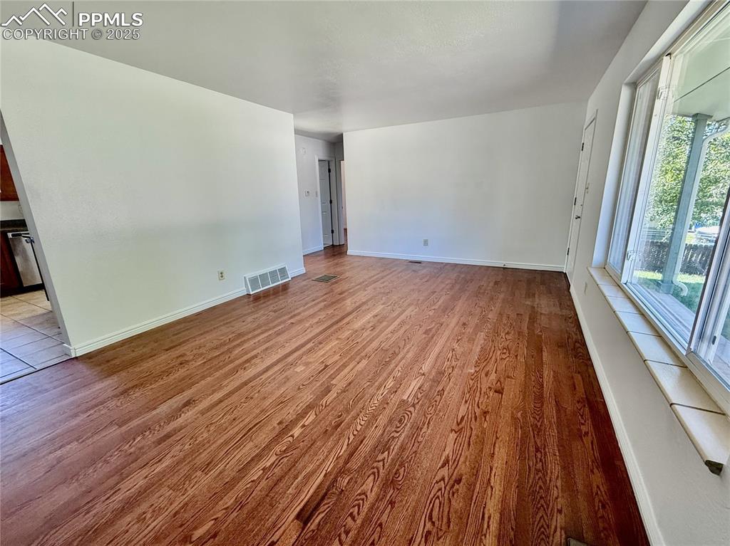 Image 5 of 32: Upper Living Area